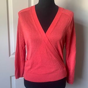 NWT Ann Taylor Woman’s wrap around Top. Size medium
